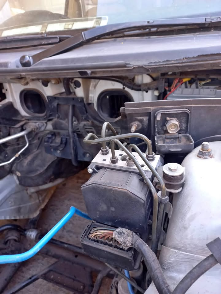 Jeep cherokee 2.5 crd abs pump - Private Seller