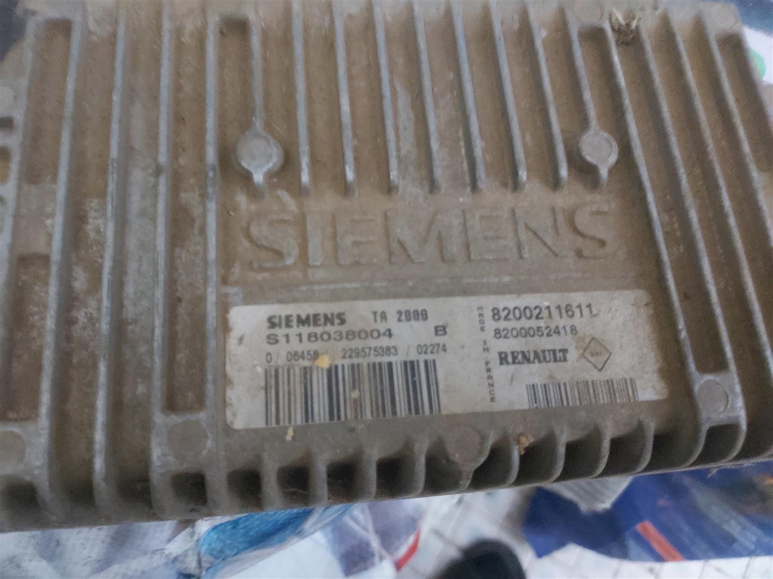 Gearbox control unit megane 2 - Private Seller Gearbox control unit megane 2 - Private Seller