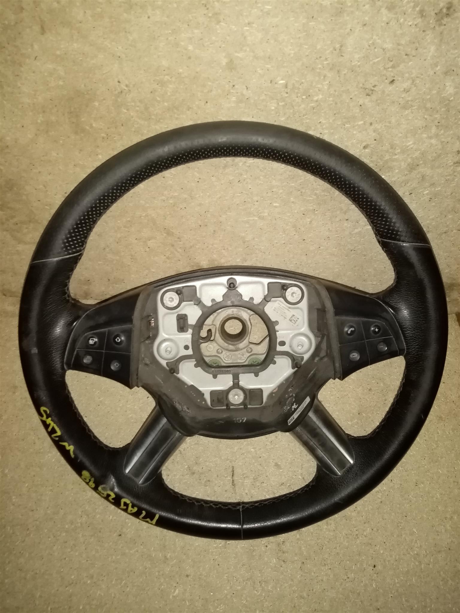 Mercedes Benz B200 W245 2008 steering wheel for sale used - Private Seller Mercedes Benz B200 W245 2008 steering wheel for sale used - Private Seller