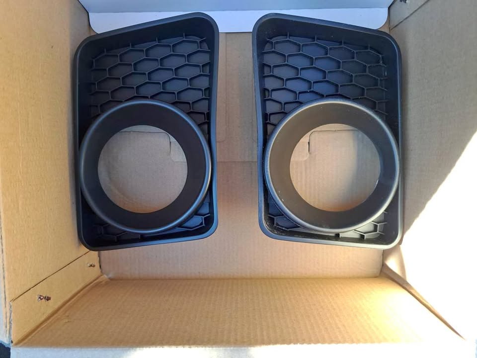 Chevrolet Lumina fog covers - Private Seller