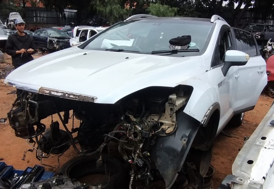 FORD KUGA 2012 STRIPPING FOR SPARES - Private Seller FORD KUGA 2012 STRIPPING FOR SPARES - Private Seller