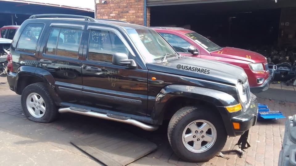 Jeep Cherokee 3.7 KJ - Used Body Parts For Sale - Private Seller Jeep Cherokee 3.7 KJ - Used Body Parts For Sale - Private Seller