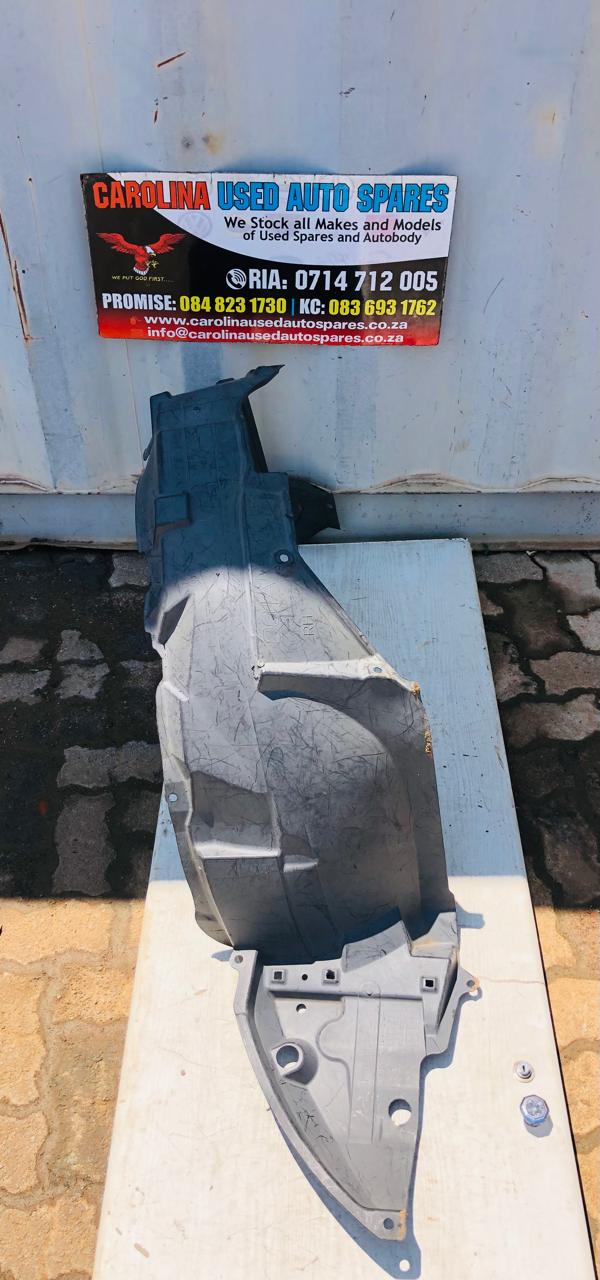 Toyota Auris right side front fender liner (2010-2012) - Private Seller Toyota Auris right side front fender liner (2010-2012) - Private Seller
