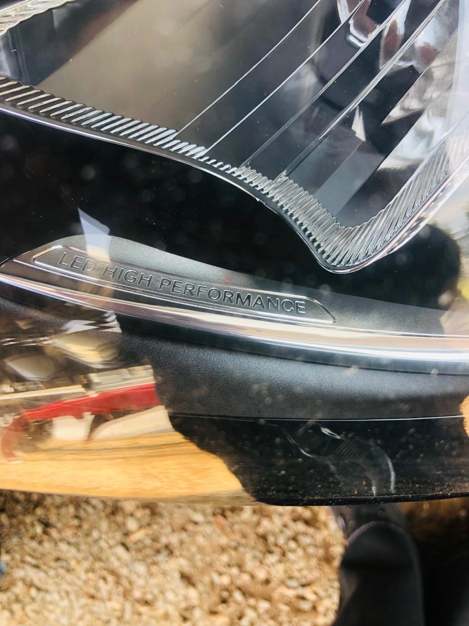 Mercedes Benz W156 GLA left and right side LED High intelligent system headlight - Private Seller Mercedes Benz W156 GLA left and right side LED High intelligent system headlight - Private Seller