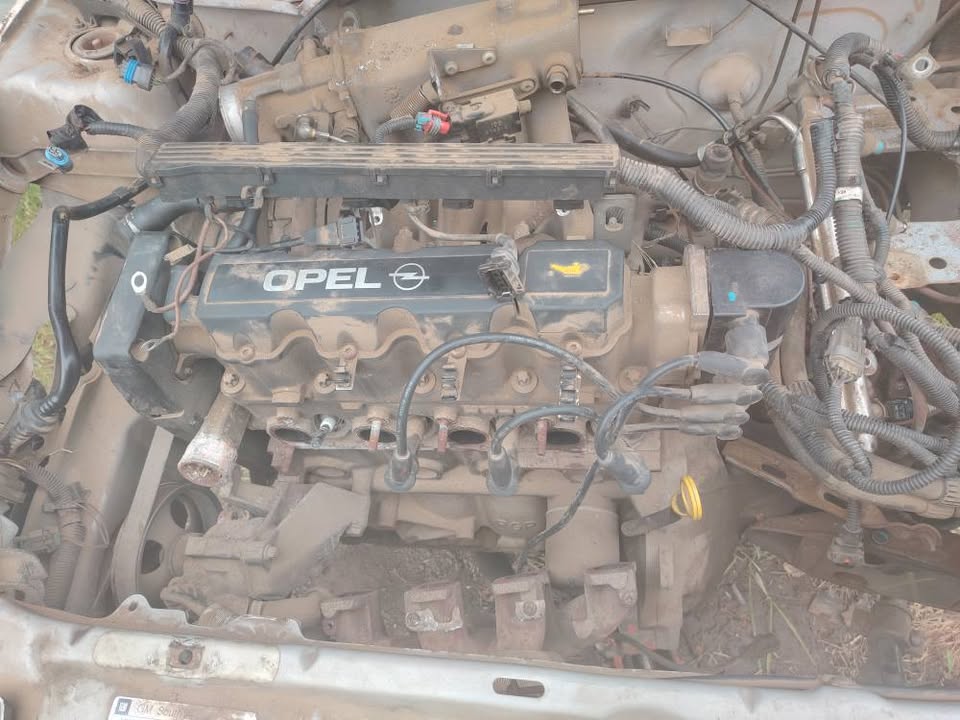 Opel Corsa parts including power steering system - Private Seller Opel Corsa parts including power steering system - Private Seller