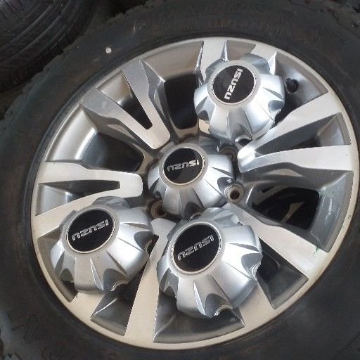 isuzu gray rims and tyres isuzu gray rims and tyres