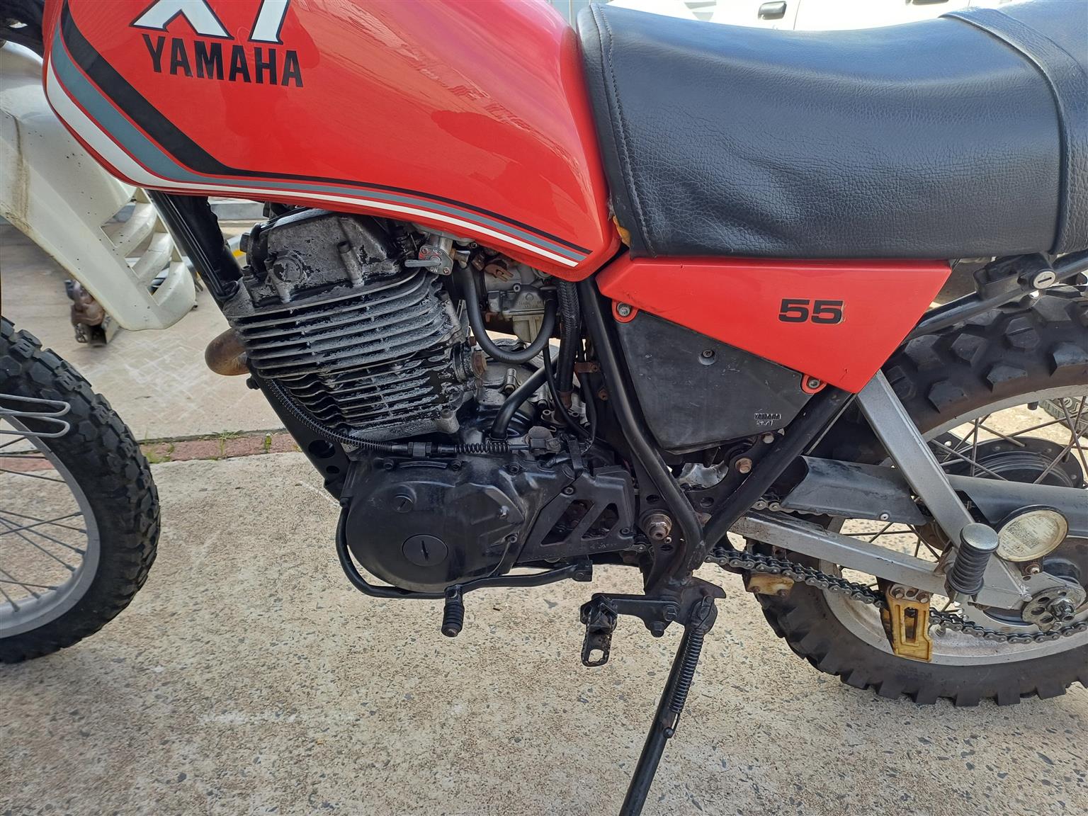 Yamaha XT 550 for sale all paperwork in order on the road - Private Seller
