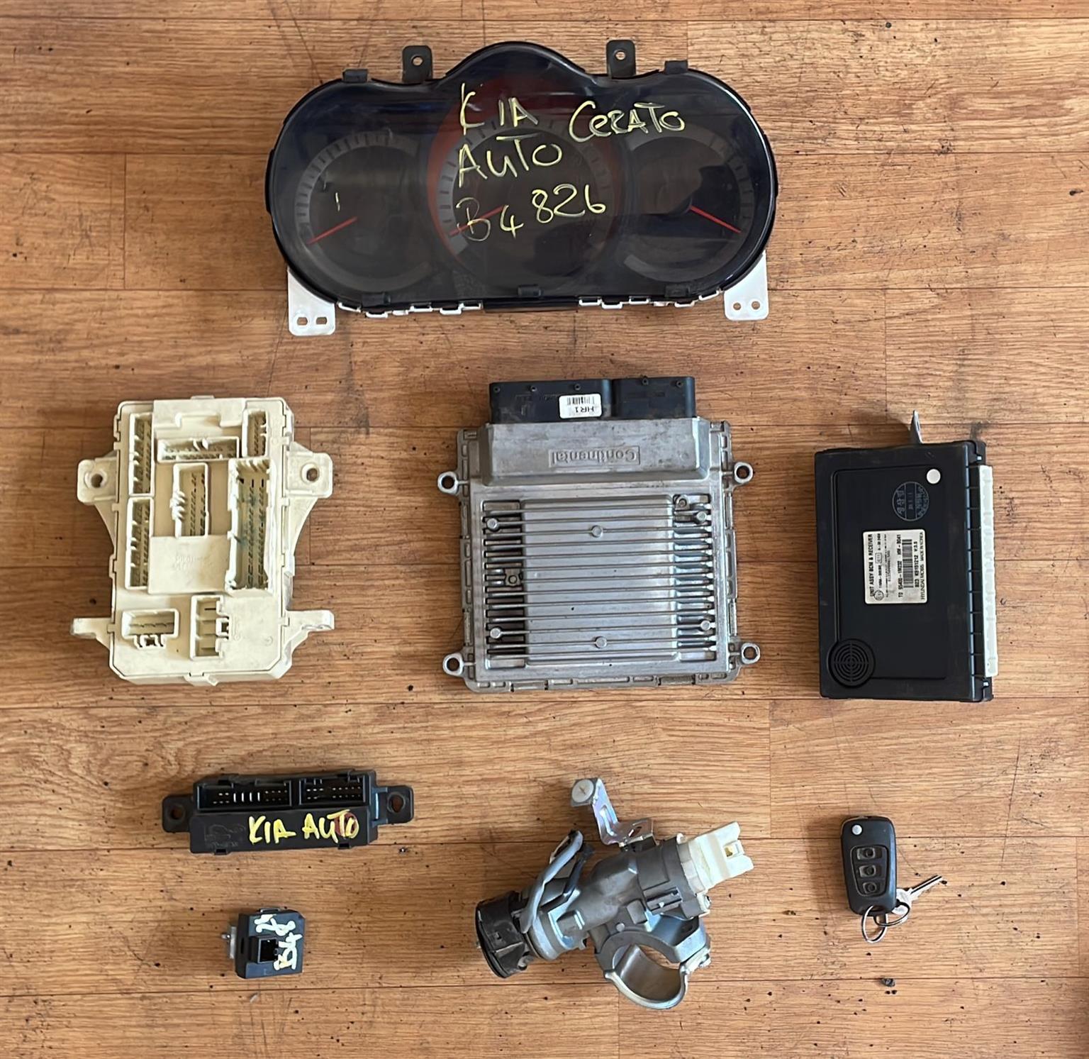 2012 KIA CERATO 2.0LT #G4KD AUTO ECU SET - Private Seller