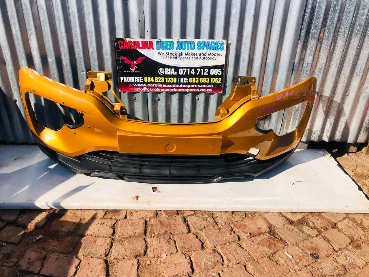 Renault Kwid front bumper with spoiler - Private Seller Renault Kwid front bumper with spoiler - Private Seller