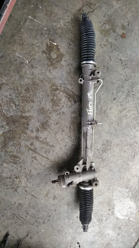 POWER STEERING RACK - AUDI A4 - Private Seller POWER STEERING RACK - AUDI A4 - Private Seller