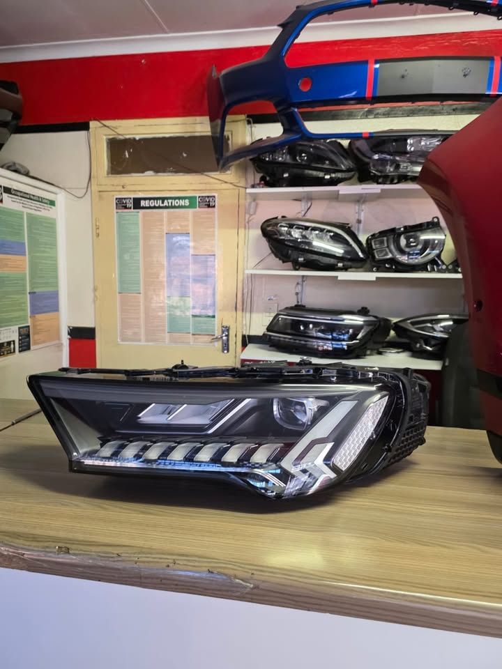 2024 AUDI Q7 HEADLIGHT IN IMMACUTALE CONDITION (LEFT SIDE) FOR SALE - Private Seller 2024 AUDI Q7 HEADLIGHT IN IMMACUTALE CONDITION (LEFT SIDE) FOR SALE - Private Seller