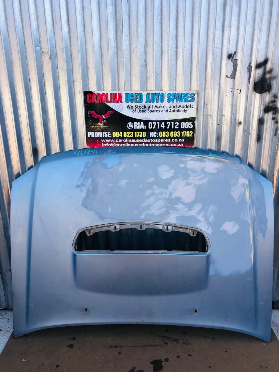 Isuzu GO Big KB250/KB300 bonnet with scoop opening - Private Seller Isuzu GO Big KB250/KB300 bonnet with scoop opening - Private Seller