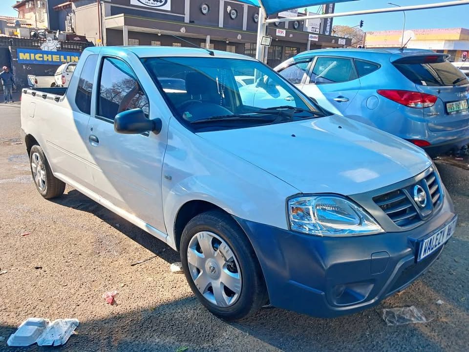 2019 NISSAN NP200 1.6 BAKKIE  Transmission: Manual  Mileage: 85000km Fueltype: Petrol  White