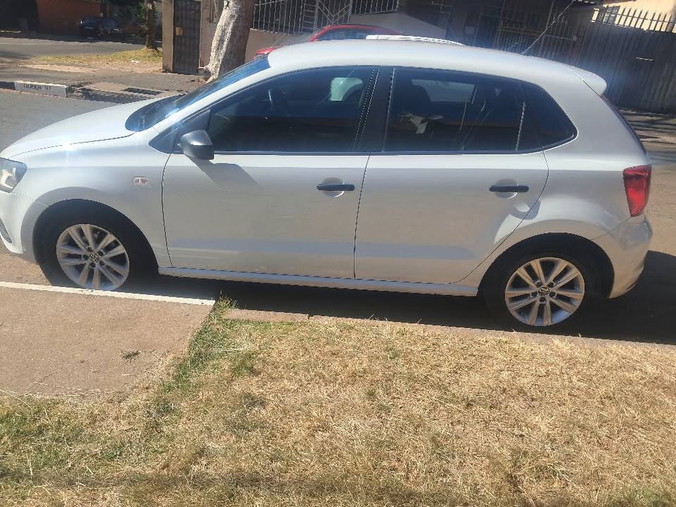 VW polo Vivo 1.4 hatchback 2019