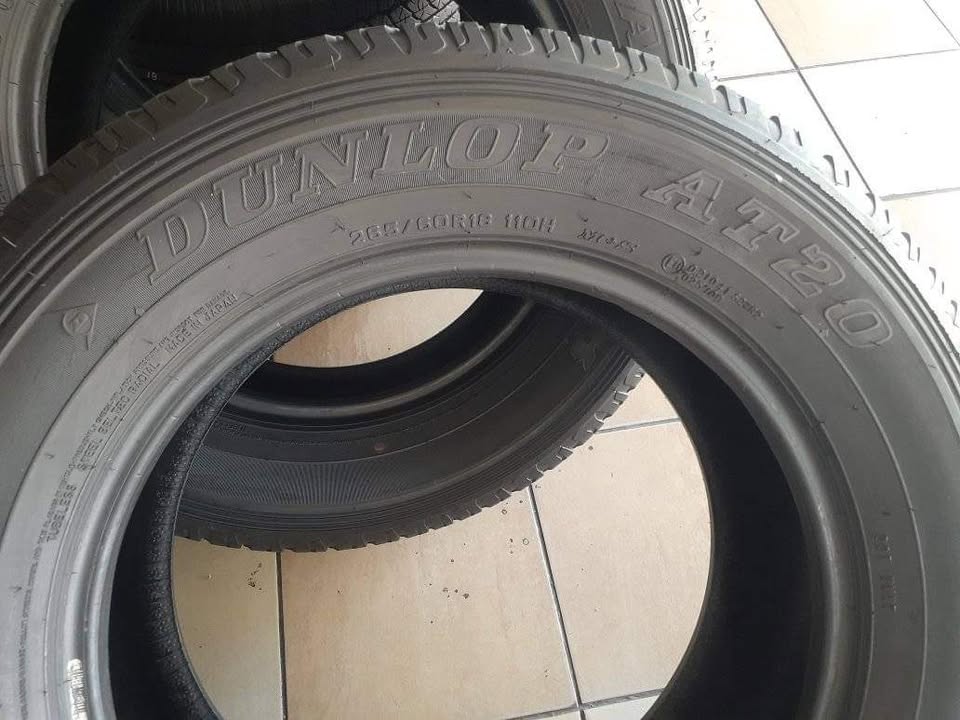Set of 265/60/18 Dunlop Tyres for Sale. Contact - Private Seller