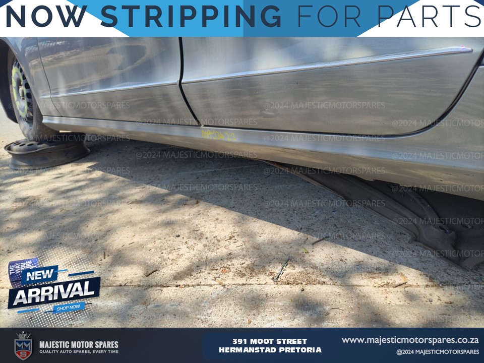 2011 mercedes benz cls350 side skirts for sale (w218)