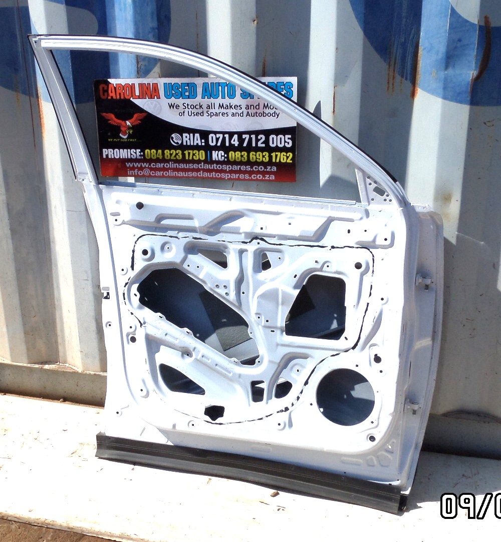 Chery Tiggo 4 pro left side front door with door trimming/moulding - Private Seller Chery Tiggo 4 pro left side front door with door trimming/moulding - Private Seller