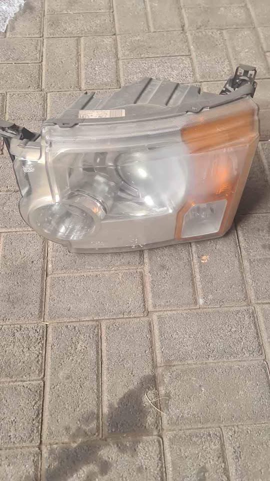 LANE ROVER Discover 3 Left Hand Side headlight - Private Seller LANE ROVER Discover 3 Left Hand Side headlight - Private Seller