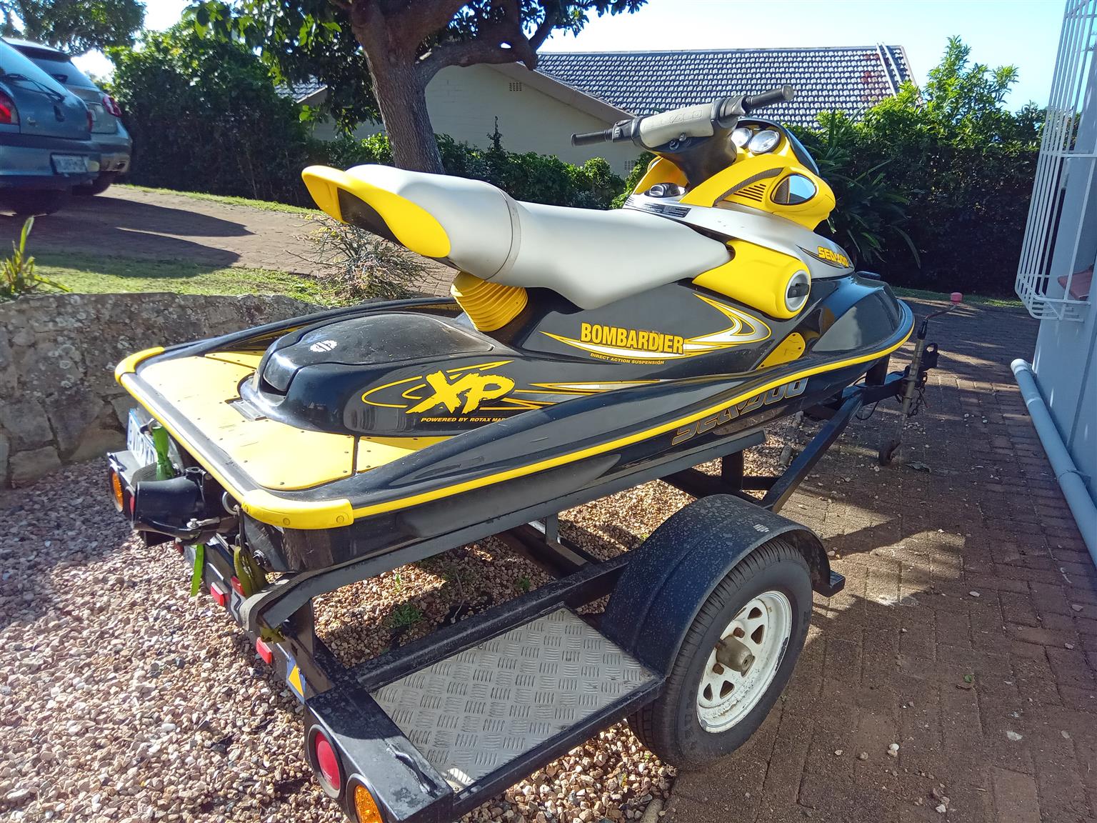 Jet ski Seadoo 2000 including trailer good condition