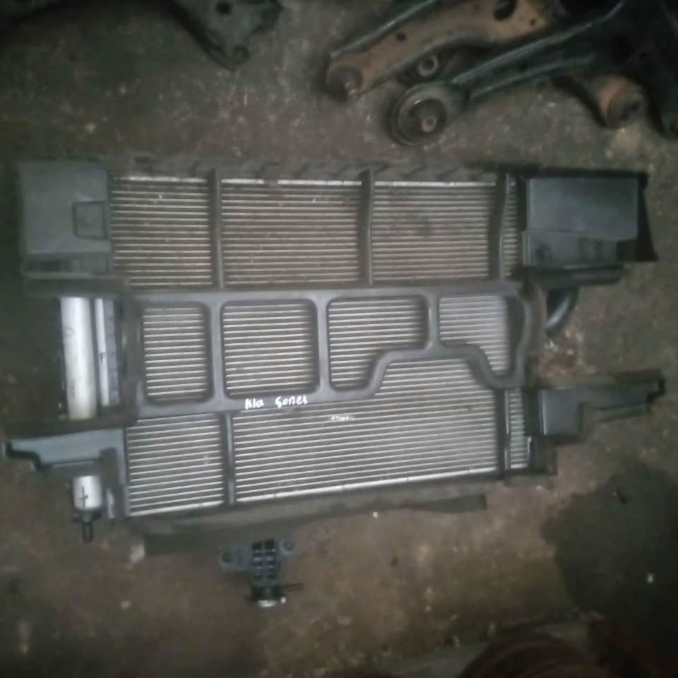 Kia Sonet complete radiator sets - Private Seller Kia Sonet complete radiator sets - Private Seller