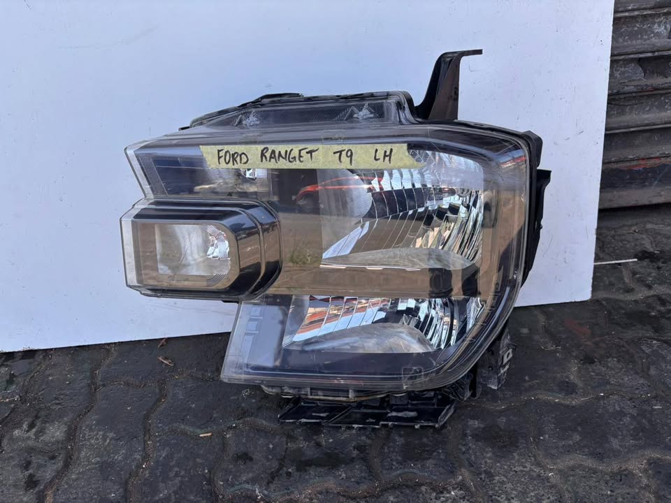 Ford Ranger T9 Headlight - Private Seller Ford Ranger T9 Headlight - Private Seller