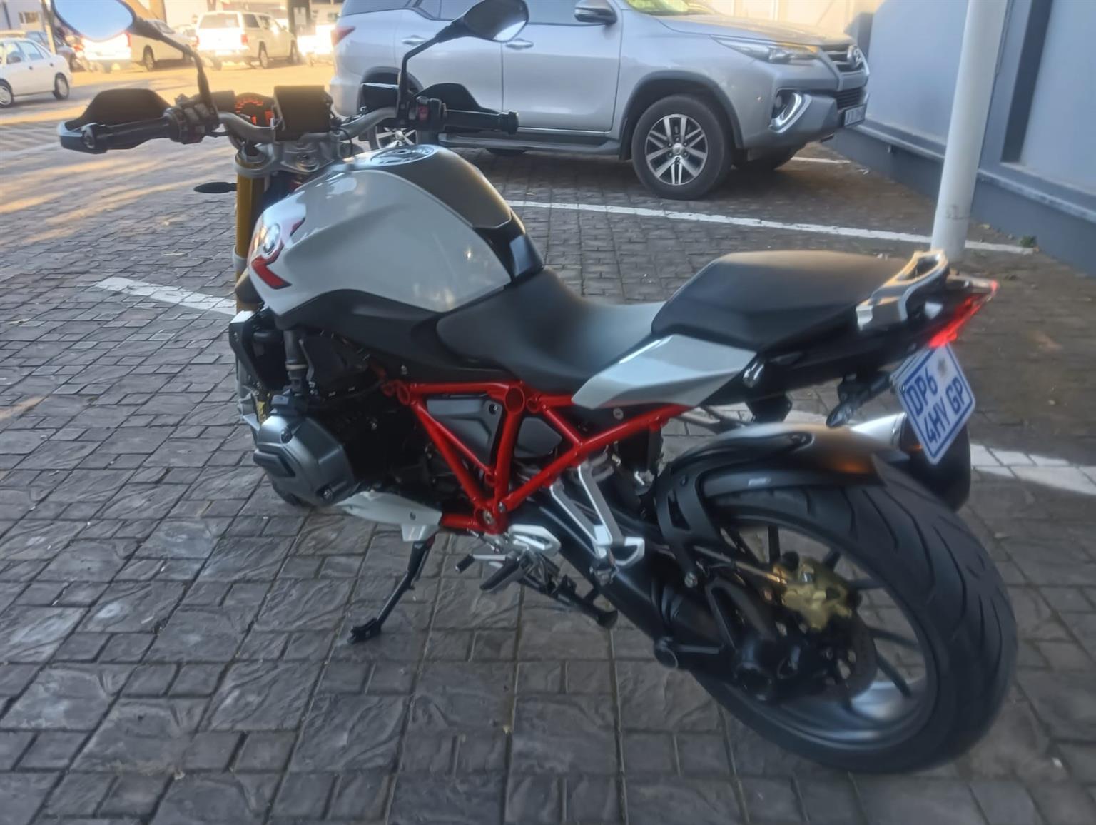 2015 BMW R1200R - Private Seller 2015 BMW R1200R - Private Seller