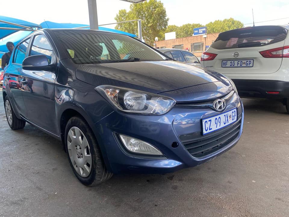 2014 HYUNDAI I20 1.4 MANUAL