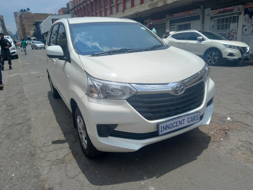 2021 TOYOTA AVANZA 1.5 SX PETROL, MANUAL TRANSMISSION, WHITE COLOUR