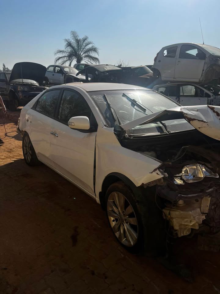 KIA CERATO SEDAN SPARES - Private Seller KIA CERATO SEDAN SPARES - Private Seller