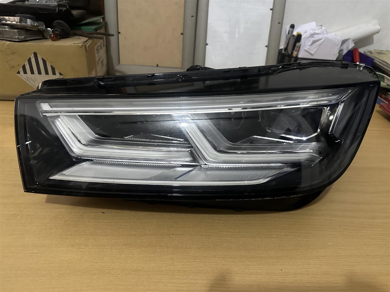 2020 Audi Q5 Headlight - Private Seller 2020 Audi Q5 Headlight - Private Seller