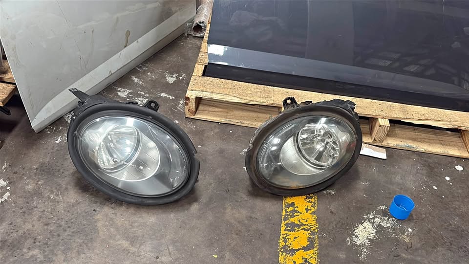 Mini Cooper headlights - Private Seller Mini Cooper headlights - Private Seller