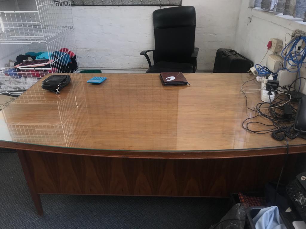 executive office table with glass top