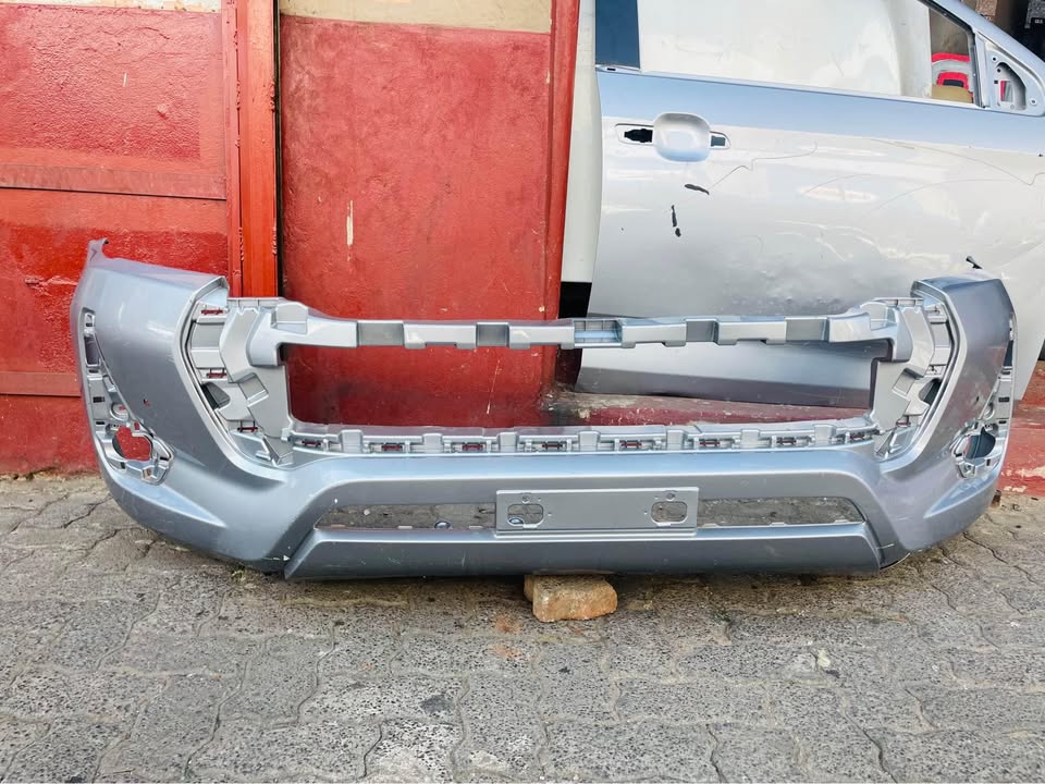 Toyota Hilux GD6 BUMPER 2021 - Private Seller Toyota Hilux GD6 BUMPER 2021 - Private Seller