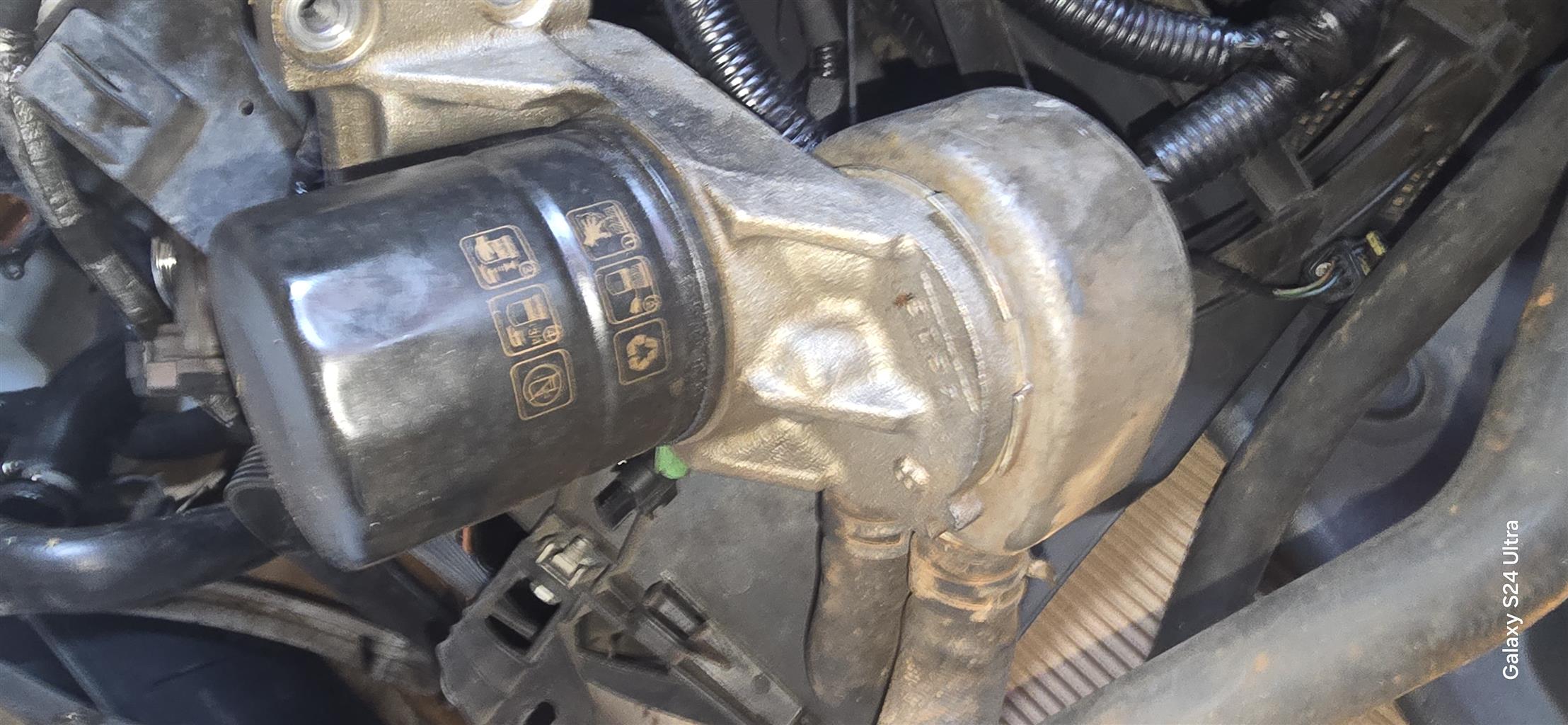 Jaguar Landrover SI4 (2.0 Ecoboost) Engine Oil Cooler with Oil Filter Housing - Private Seller Jaguar Landrover SI4 (2.0 Ecoboost) Engine Oil Cooler with Oil Filter Housing - Private Seller
