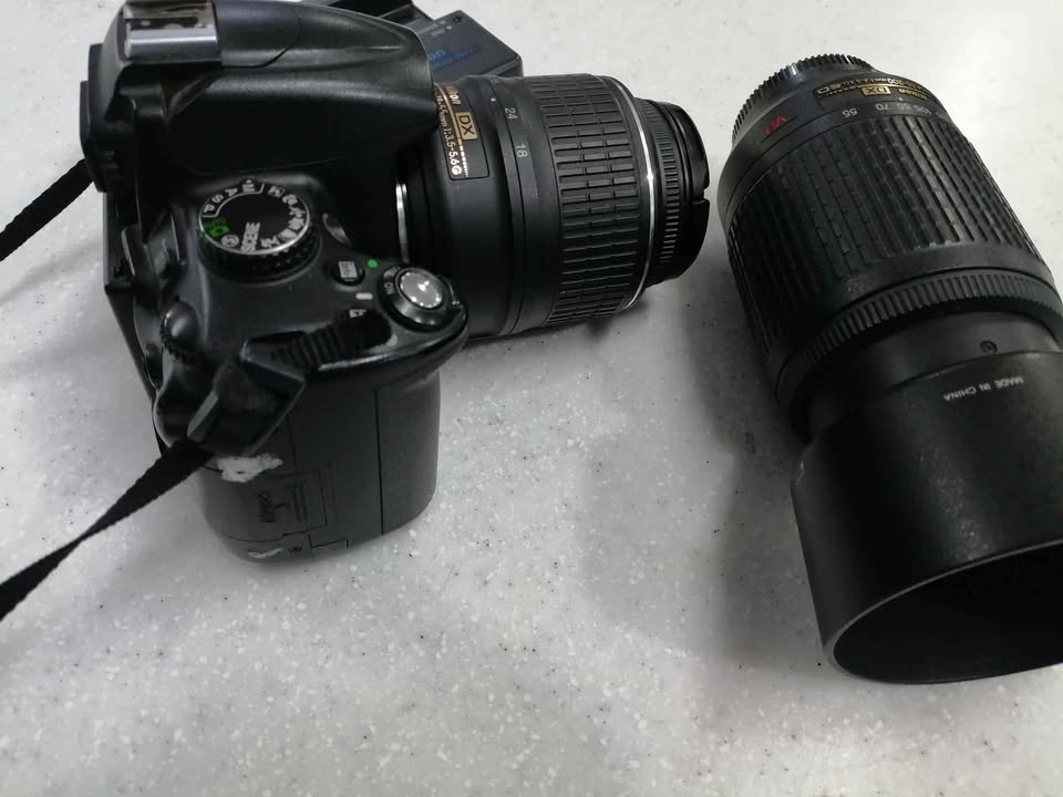 NIKON D5000 DIGITAL CAMERA