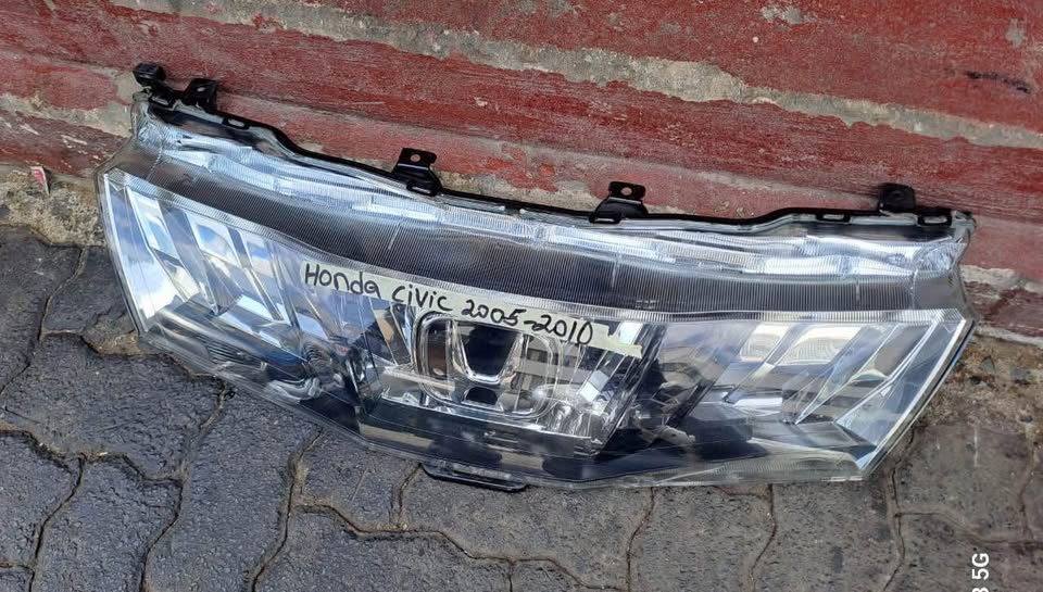 Honda civic 2005-10 main grill  Call or Dm - Private Seller