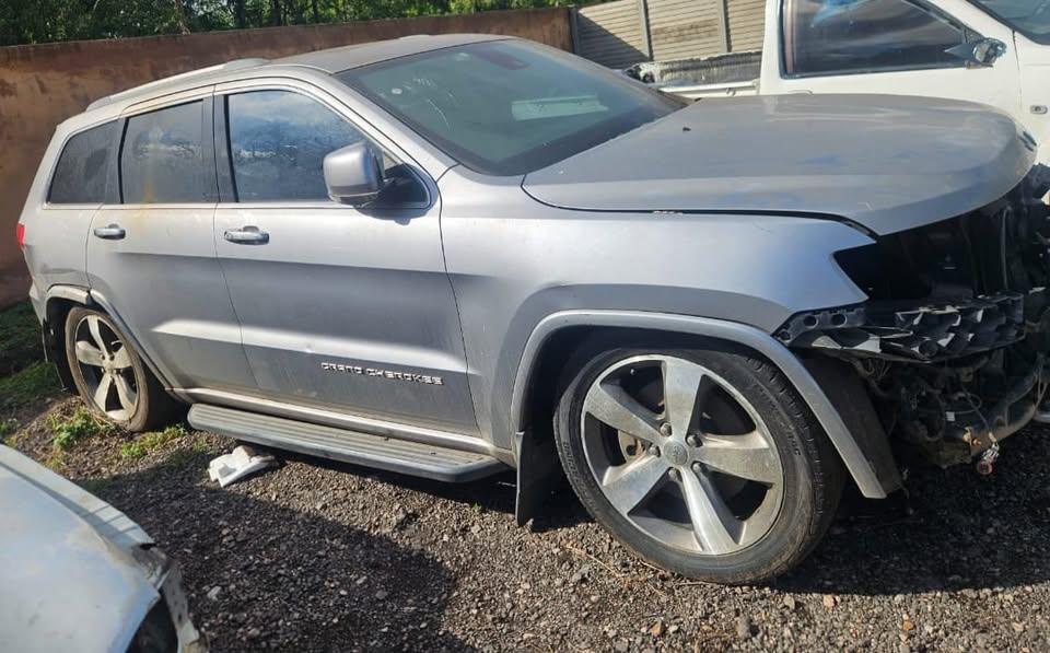 Jeep Grand Cherokee 3.0 diesel 2015 - Private Seller Jeep Grand Cherokee 3.0 diesel 2015 - Private Seller