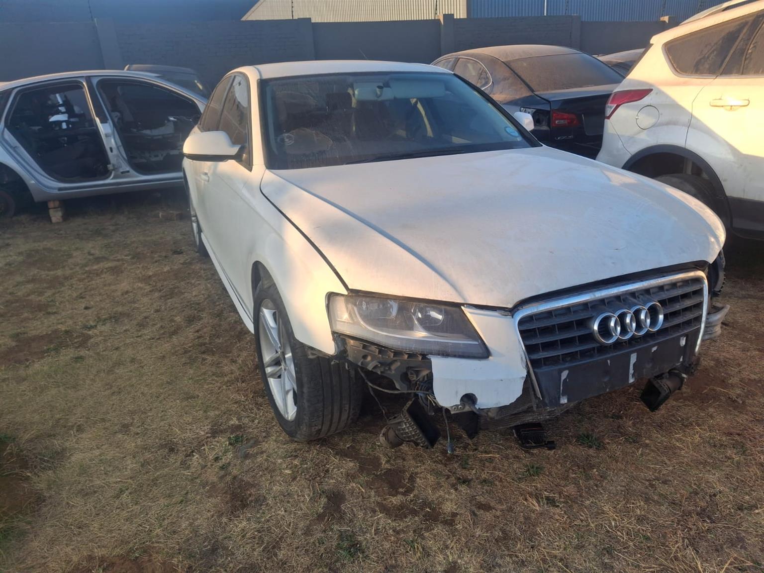 Stripping 2010 Audi A4 for stripping Stripping 2010 Audi A4 for stripping