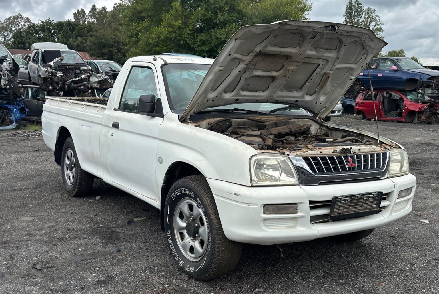 2003 Mitsubishi Colt 2.0 #4G64 Spares - Private Seller