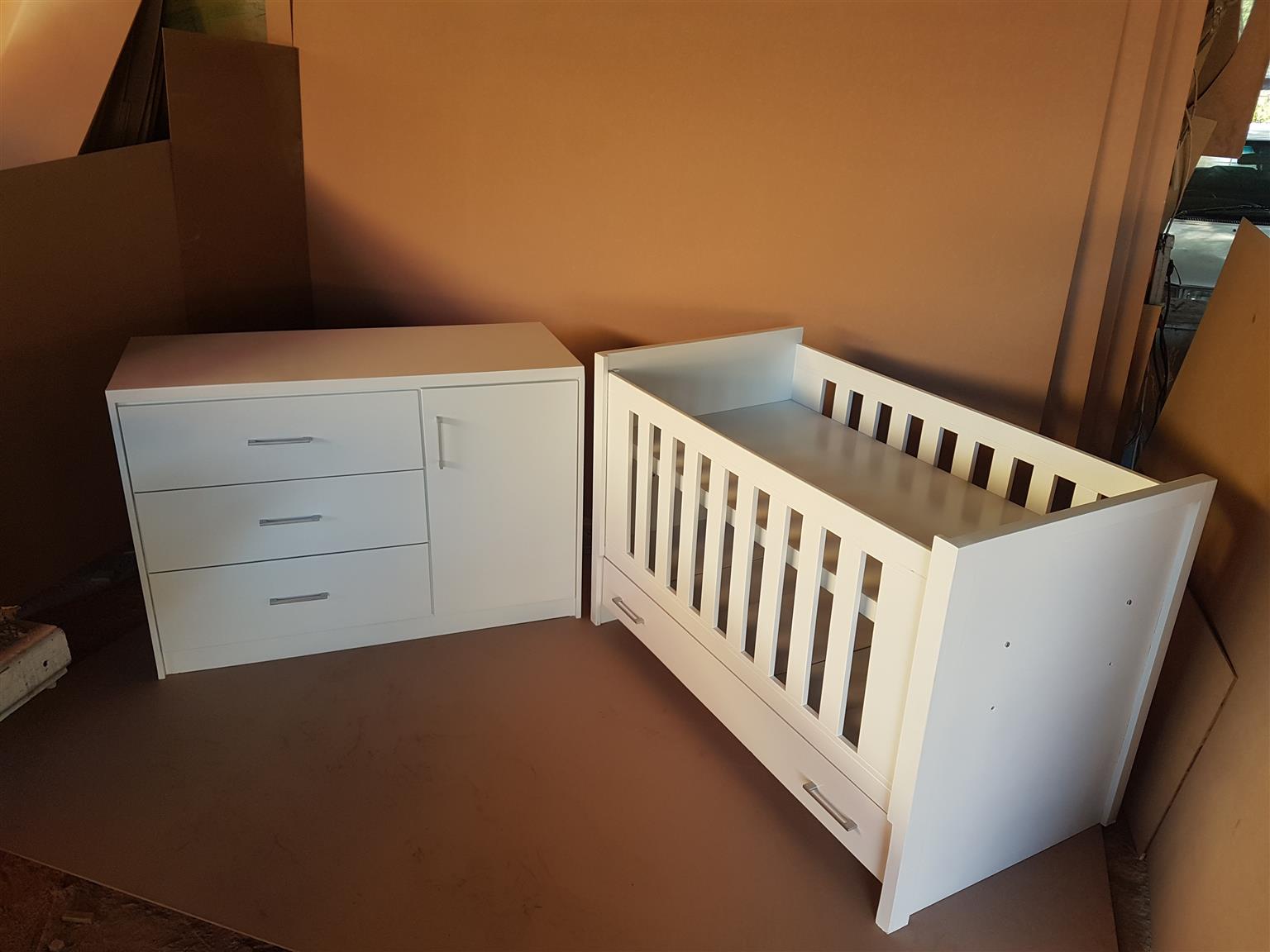 cot and compactum for sale