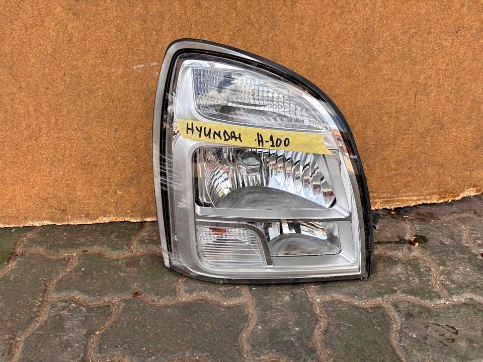 Hyundai H100 Headlight - Private Seller Hyundai H100 Headlight - Private Seller
