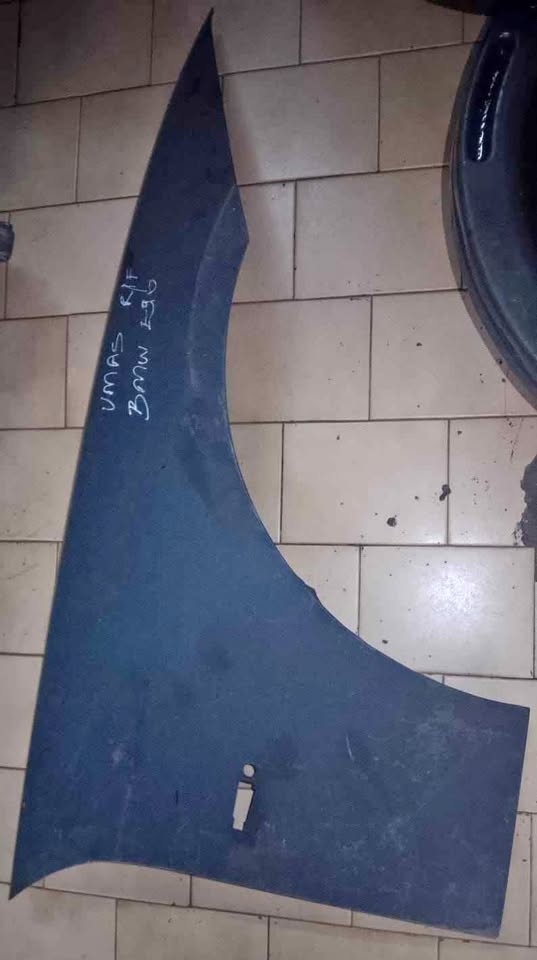 BMW E90 right front fender - Private Seller BMW E90 right front fender - Private Seller