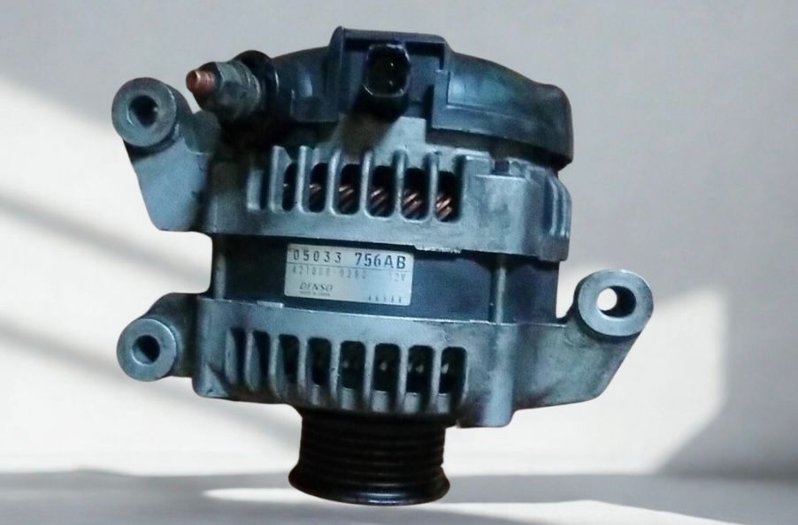 Chrysler Sebring Alternator - Private Seller
