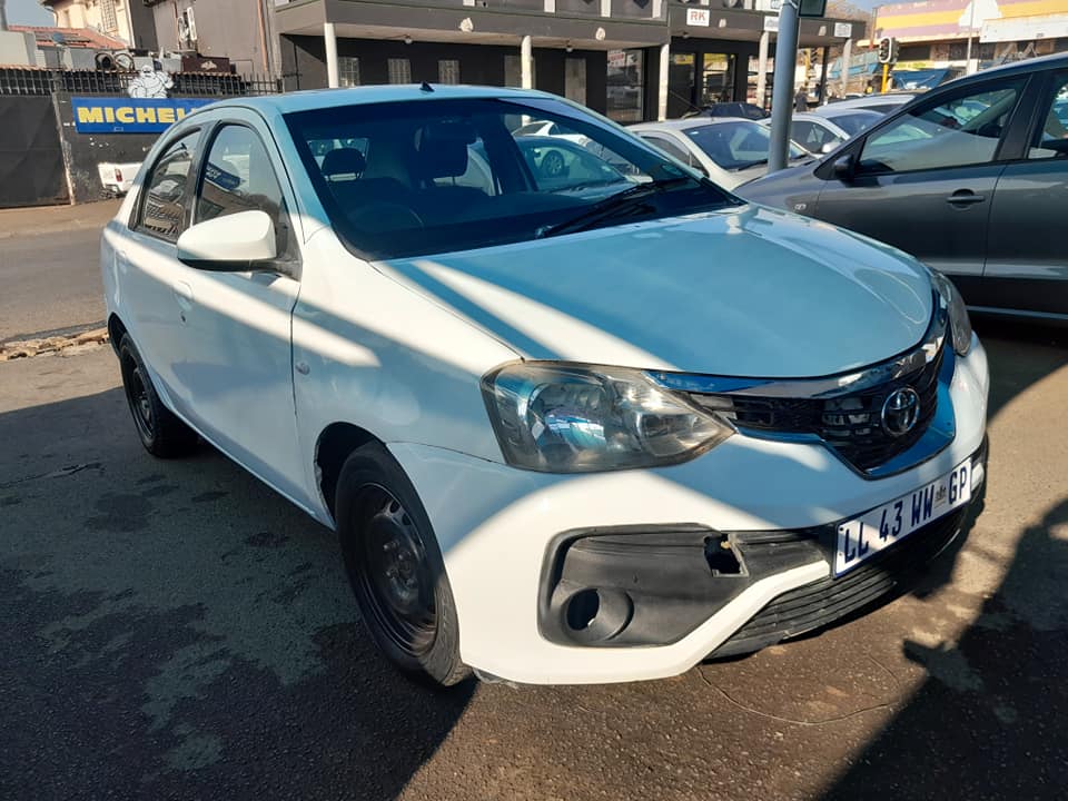2019 TOYOTA ETIOS 1.5 SEDAN