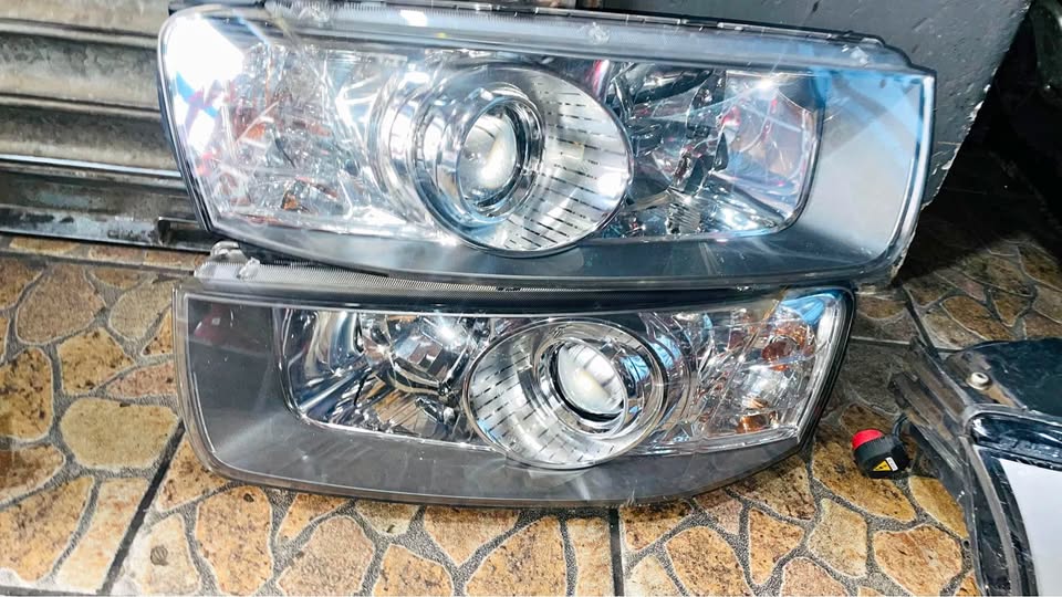 Renault Captiva headlights - Private Seller Renault Captiva headlights - Private Seller