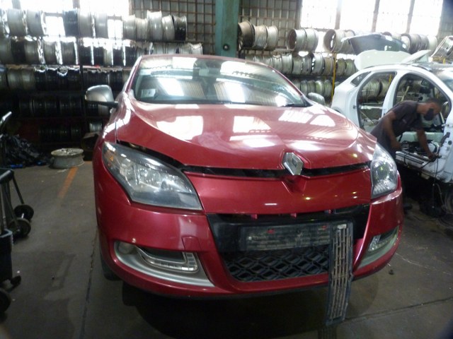 Stripping for spares Renault Megane 3 2013 2 door - Private Seller Stripping for spares Renault Megane 3 2013 2 door - Private Seller