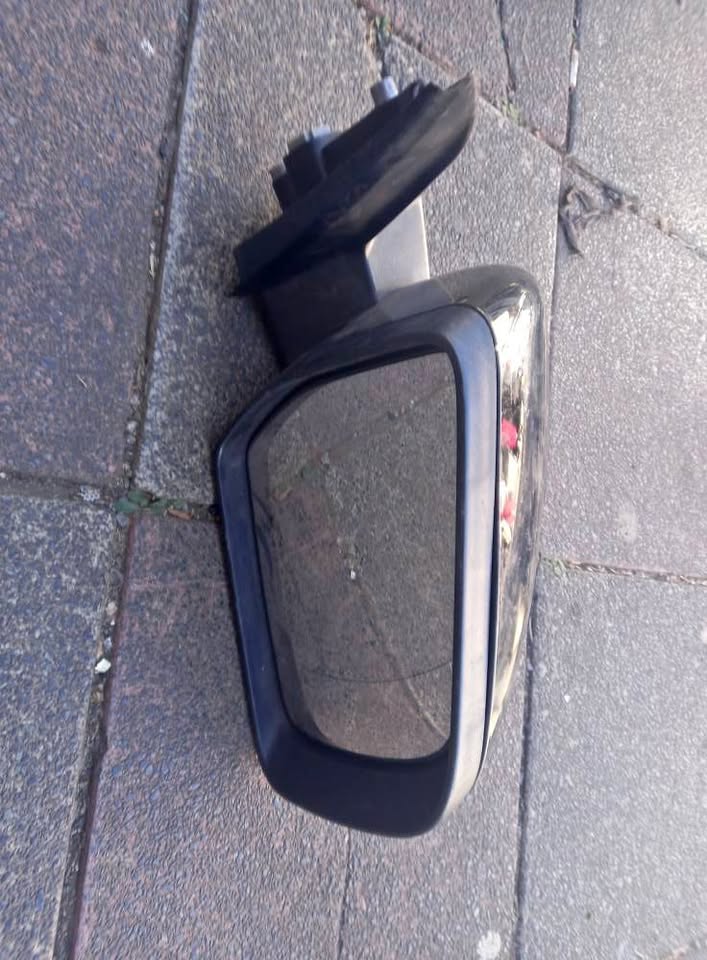 2012 - 2023 FORD RANGER RIGHT SIDE MIRROR - Private Seller 2012 - 2023 FORD RANGER RIGHT SIDE MIRROR - Private Seller