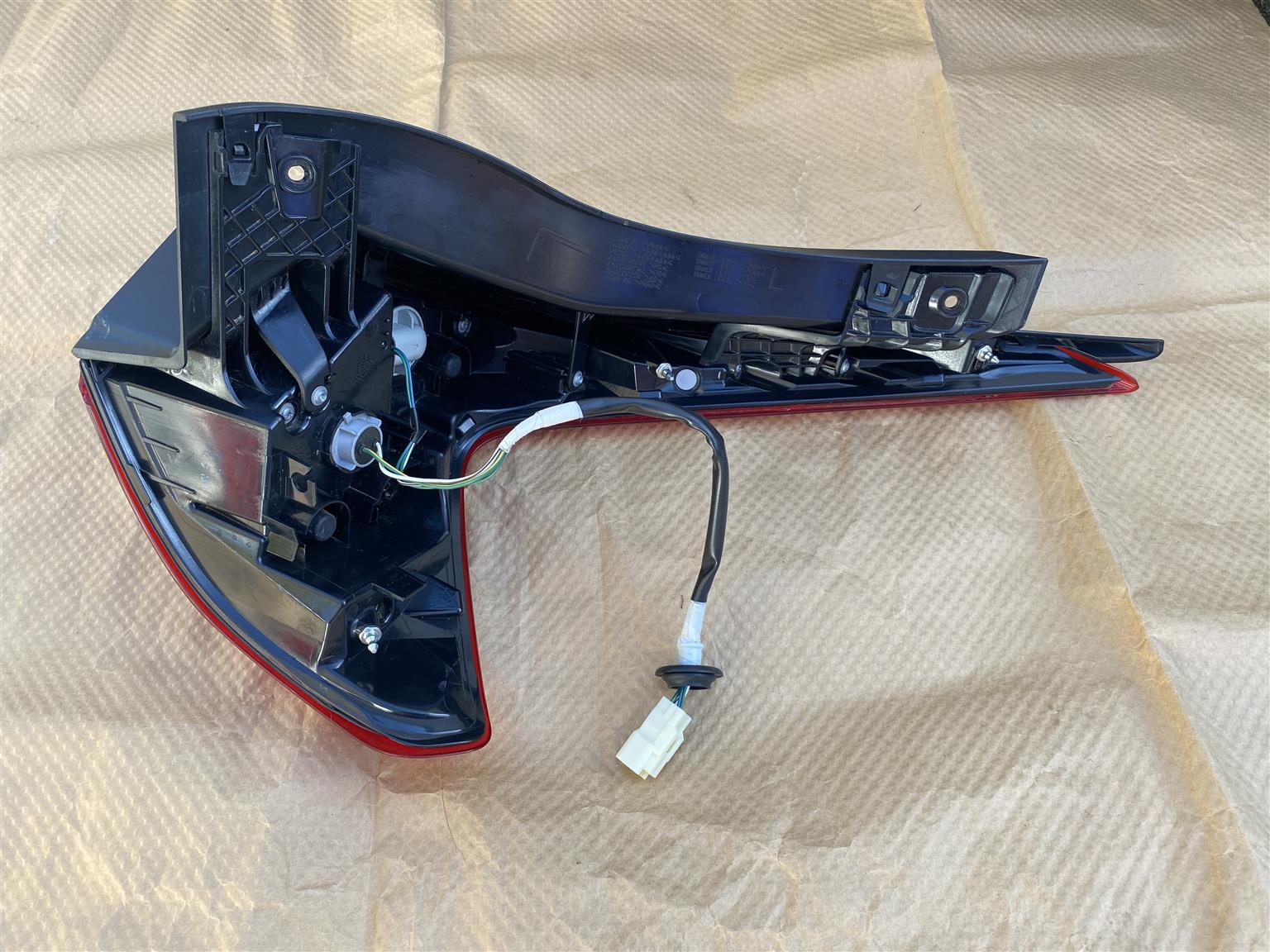 2019 MITSUBISHI ECLIPSE LED TAIL LIGHT LEFT SIDE FOR SALE - Private Seller 2019 MITSUBISHI ECLIPSE LED TAIL LIGHT LEFT SIDE FOR SALE - Private Seller