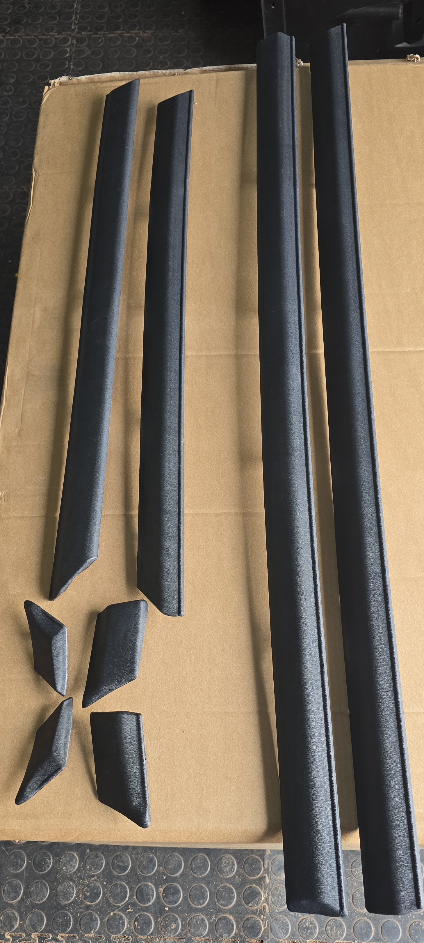 New stock arrivals Door beading and fender beading set Suitable for golf 3 and - Private Seller New stock arrivals Door beading and fender beading set Suitable for golf 3 and - Private Seller
