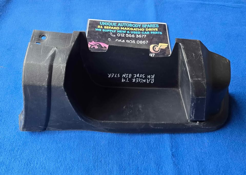 Ford Ranger T9 Right Loading Bin Step